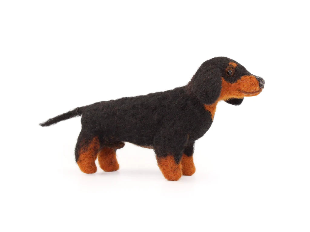 Short Haired Dachshund Felting Kit **Limited Availability**